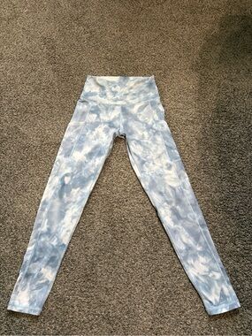 Aerie Offline Sky Blue Tie-Dye Leggings